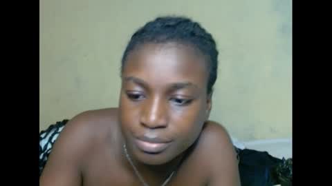 eatuupx online show from March 6, 10:15 pm