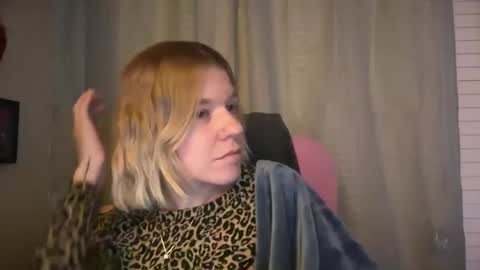 americnbarbie online show from March 25, 1:55 am