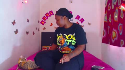 Snapshot of ebony_chayna chatting on October 6, 6:23 pm chayna smith online show from October 6, 6:23 pm