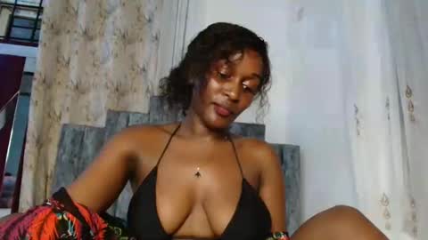Snapshot of ebony_ghoddes chatting on February 16, 7:05 pm ebony online show from February 16, 7:05 pm