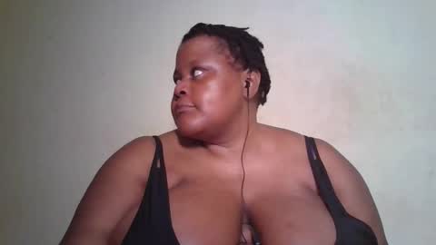 Snapshot of ebony_magixs chatting on September 11, 8:09 pm ebony_magixs online show from September 11, 8:09 pm