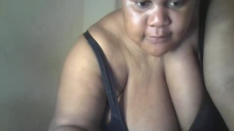 Snapshot of ebony_magixs chatting on October 1, 5:23 am ebony_magixs online show from October 1, 5:23 am