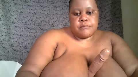 Snapshot of ebony_magixs chatting on September 17, 9:35 pm ebony_magixs online show from September 17, 9:35 pm