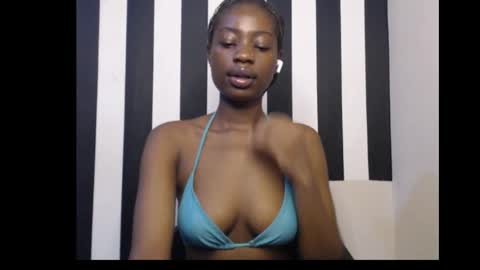 Ella online show from December 15, 12:43 pm