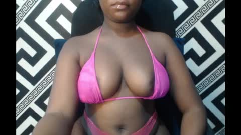 Snapshot of ebony_sexy_queen chatting on March 10, 9:34 am Racheal online show from March 10, 9:34 am