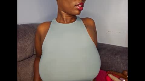 Snapshot of ebonycandymelani chatting on October 13, 9:50 pm Ebony Melanie online show from October 13, 9:50 pm