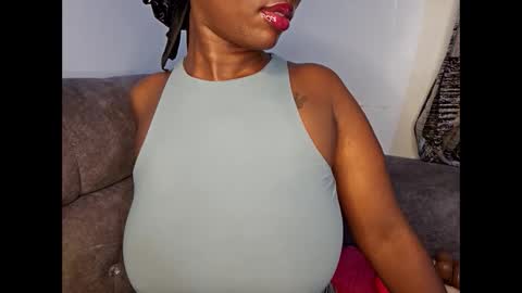 Snapshot of ebonycandymelani chatting on October 14, 9:50 pm Ebony Melanie online show from October 14, 9:50 pm