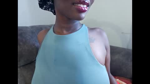 Snapshot of ebonycandymelani chatting on October 6, 12:22 pm Ebony Melanie online show from October 6, 12:22 pm