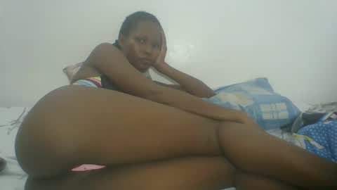Snapshot of ebonycutegal1996 chatting on February 8, 7:38 pm TRIZER online show from February 8, 7:38 pm