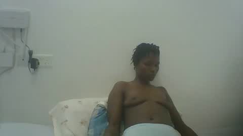 Snapshot of ebonycutegal1996 chatting on February 22, 7:54 pm TRIZER online show from February 22, 7:54 pm