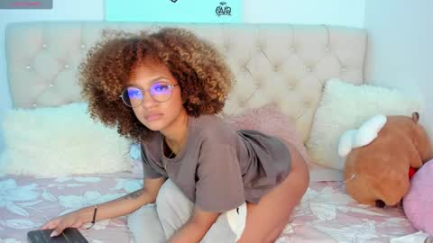 Queen Ebony online show from February 23, 2:14 am