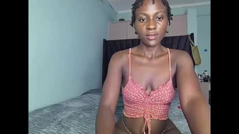 Skye online show from December 9, 6:25 pm