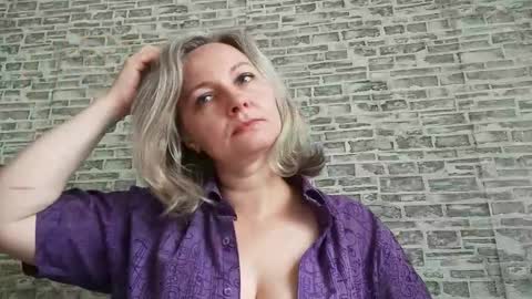 edithmanning online show from September 29, 6:29 am