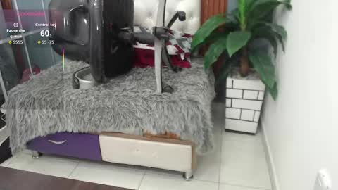 EILISH HALL online show from December 1, 12:58 am