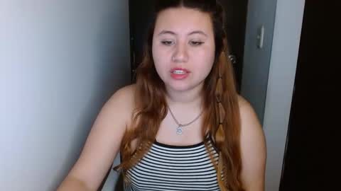 Snapshot of eimy_collin chatting on February 18, 2:49 am EIMY MODEL INDEPENDENT online show from February 18, 2:49 am