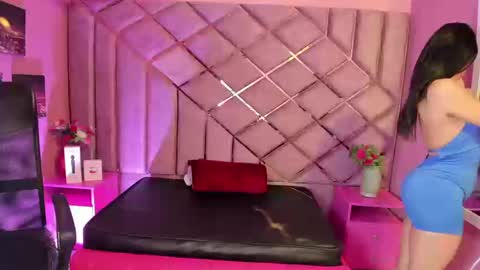 Snapshot of eimy_cutte chatting on September 12, 2:35 pm eimy_cutte online show from September 12, 2:35 pm