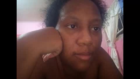 Eirondra Valeen online show from November 2, 1:09 am