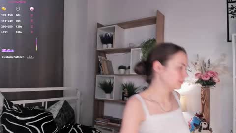 Snapshot of el1s_well chatting on September 12, 8:27 pm Elis 3 online show from September 12, 8:27 pm
