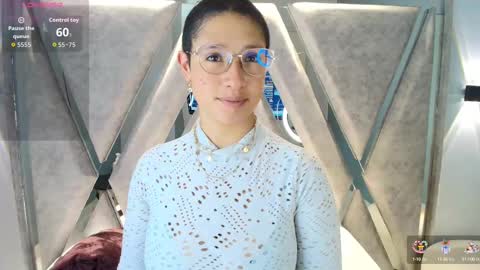 Snapshot of elaine87_ chatting on September 24, 9:03 pm elaine87_ online show from September 24, 9:03 pm
