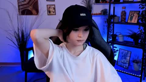 Your sweet girl online show from March 6, 7:32 pm