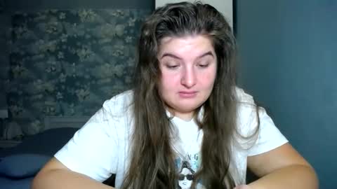 Elanis online show from November 5, 1:16 pm