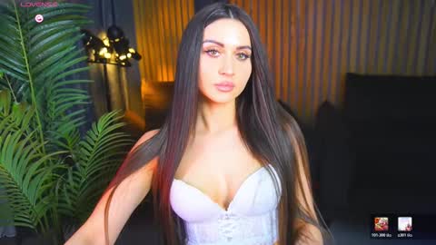 elegant_mysterious online show from March 13, 9:05 pm