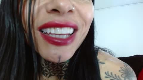 elektra online show from March 6, 4:38 pm