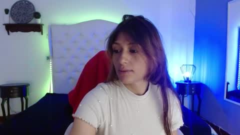 Snapshot of elena_detroya_ chatting on January 10, 12:15 pm Elena online show from January 10, 12:15 pm
