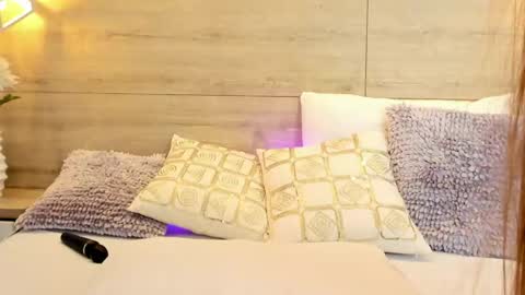 Elena online show from April 10, 2:56 pm