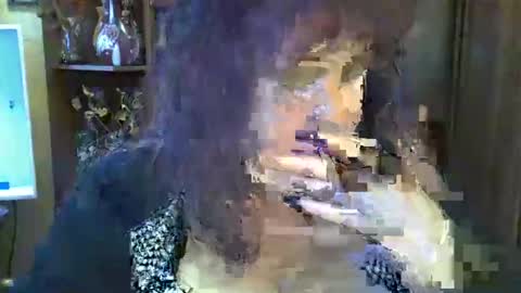 Snapshot of elenazed chatting on February 19, 8:12 am ElenaZed online show from February 19, 8:12 am