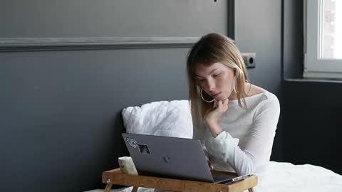 Snapshot of eleonora_linn_ chatting on September 17, 11:52 am Eleonora online show from September 17, 11:52 am