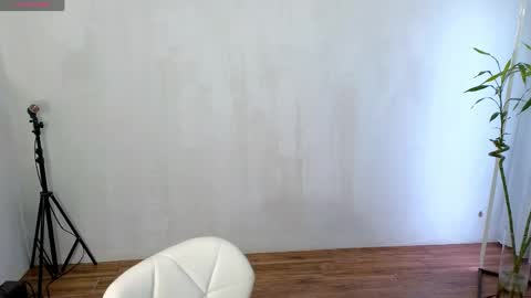 Eli online show from April 24, 9:34 am