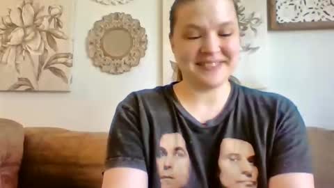 Elinah online show from February 9, 10:23 pm