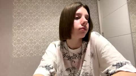 Elisa online show from October 18, 10:11 pm