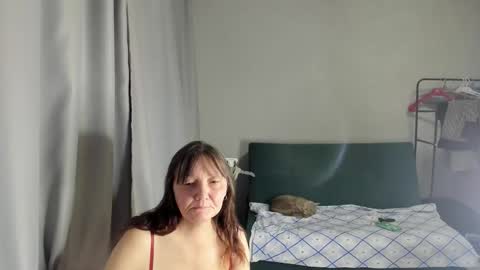 Elis online show from February 4, 9:45 am