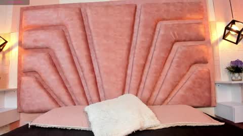 ELISSA online show from April 22, 5:26 am