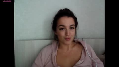 elisa_dove208 online show from October 15, 6:05 am