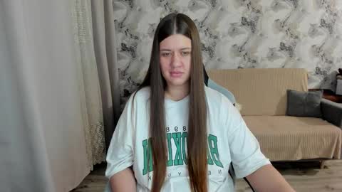 Snapshot of elisa_kollin chatting on October 12, 1:35 pm Aletta Oushen online show from October 12, 1:35 pm