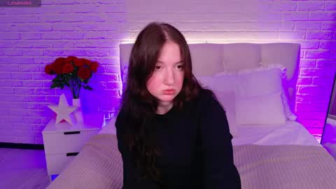 your sweet Lisa online show from March 11, 6:28 am