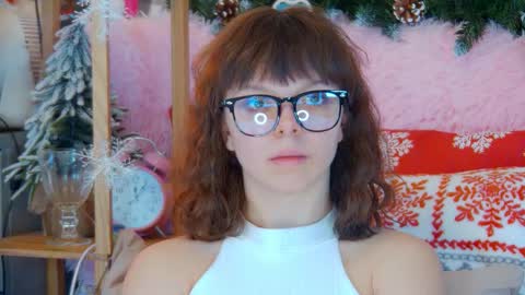 ElisabethDavis online show from December 14, 8:03 pm