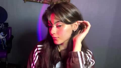 Elin online show from April 29, 1:36 pm