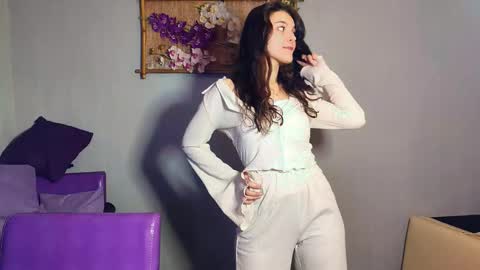 Elin online show from March 15, 2:30 pm