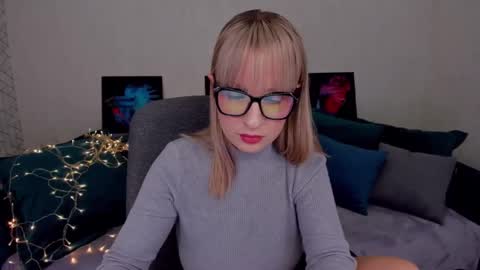 Elisabeth online show from February 14, 3:05 pm