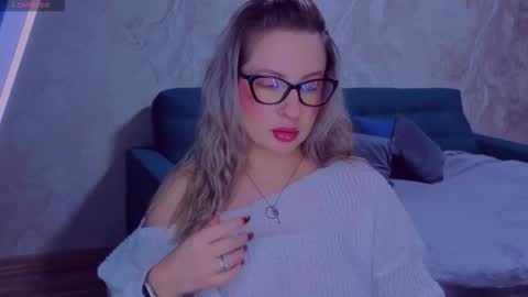 Elisabeth online show from October 17, 9:51 pm