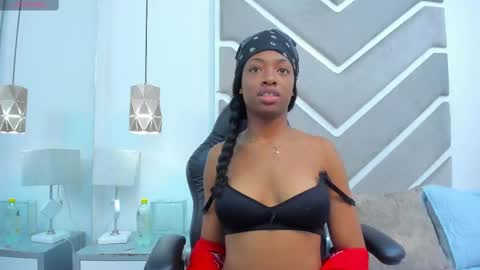 Snapshot of elisabettamonroy chatting on October 6, 4:12 pm elisabettamonroy online show from October 6, 4:12 pm