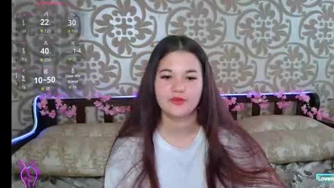 elisesmuse online show from July 2, 11:49 am