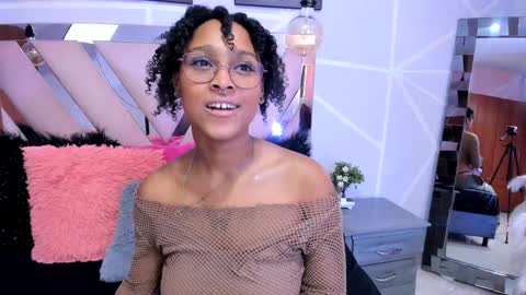 elit noa online show from February 7, 8:42 pm