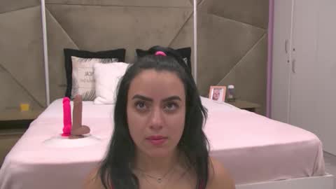 Eliza online show from October 27, 2:12 pm