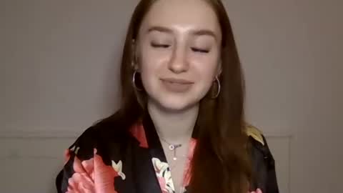 Elizabet 18 online show from February 21, 6:59 pm