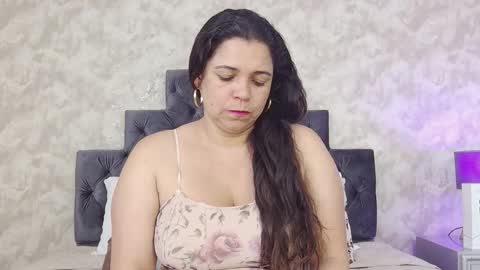 Elizabeth online show from March 17, 8:46 pm